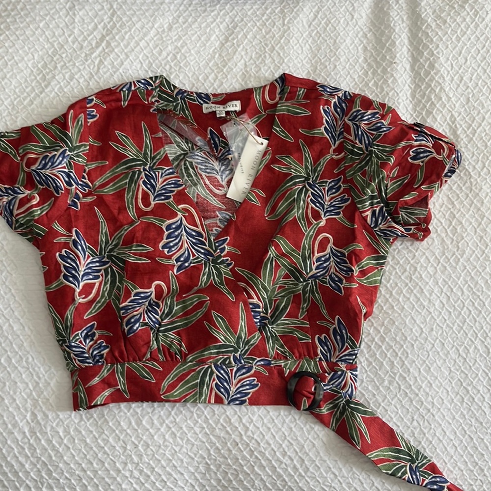NWT Moon River top XS